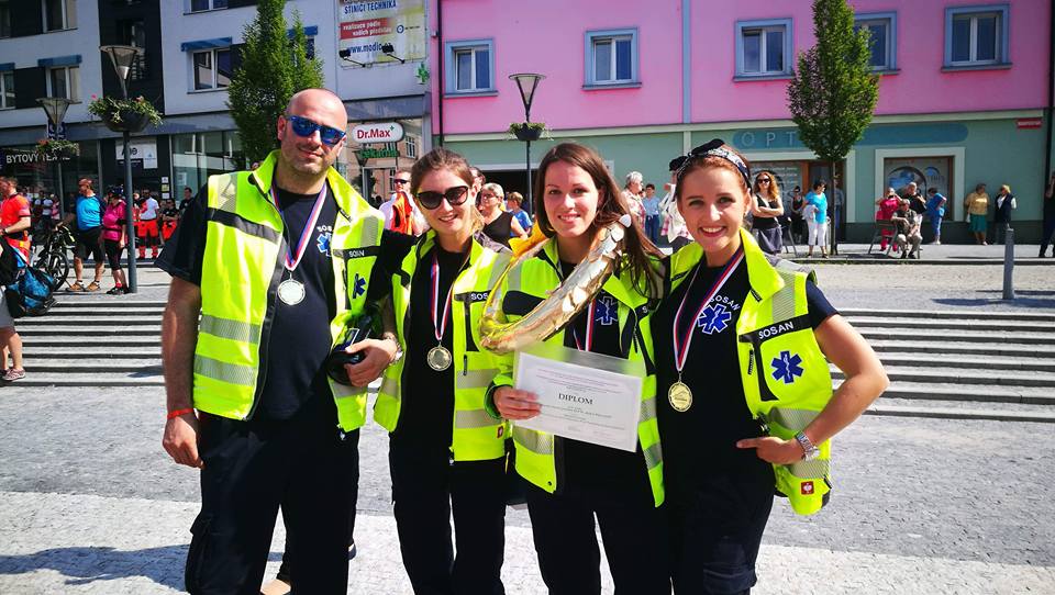 34015800_1885688308118273_6907502649826869248_n